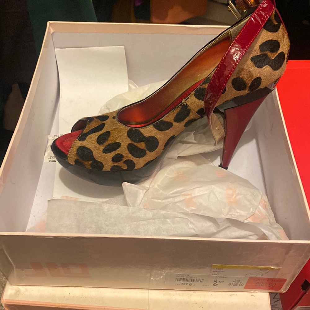 Jlo Wedge calf hair leopard shoes. Worn a few times. In great condition!